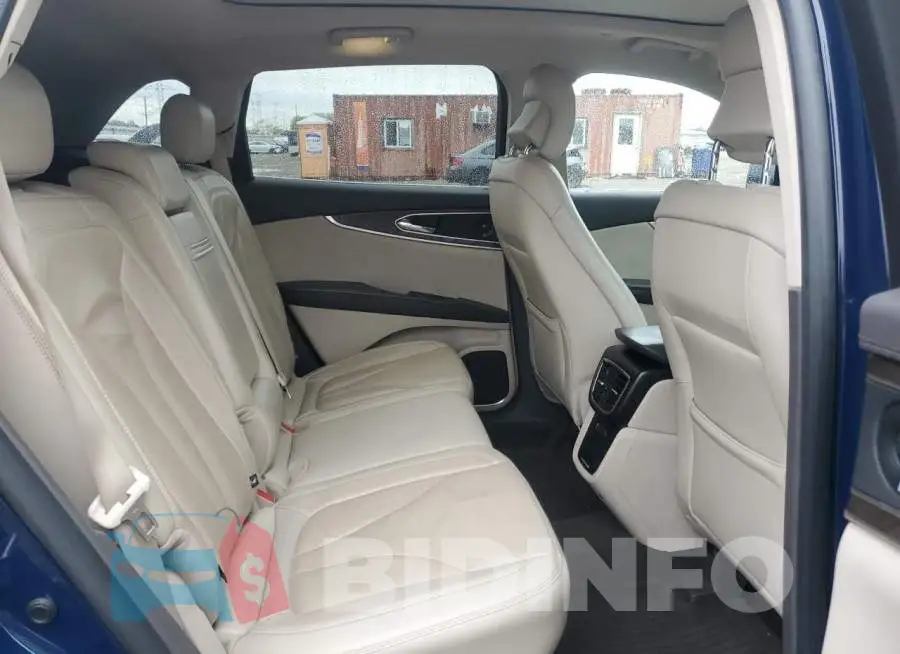 2LMPJ8L93KBL41446 Photo# 10