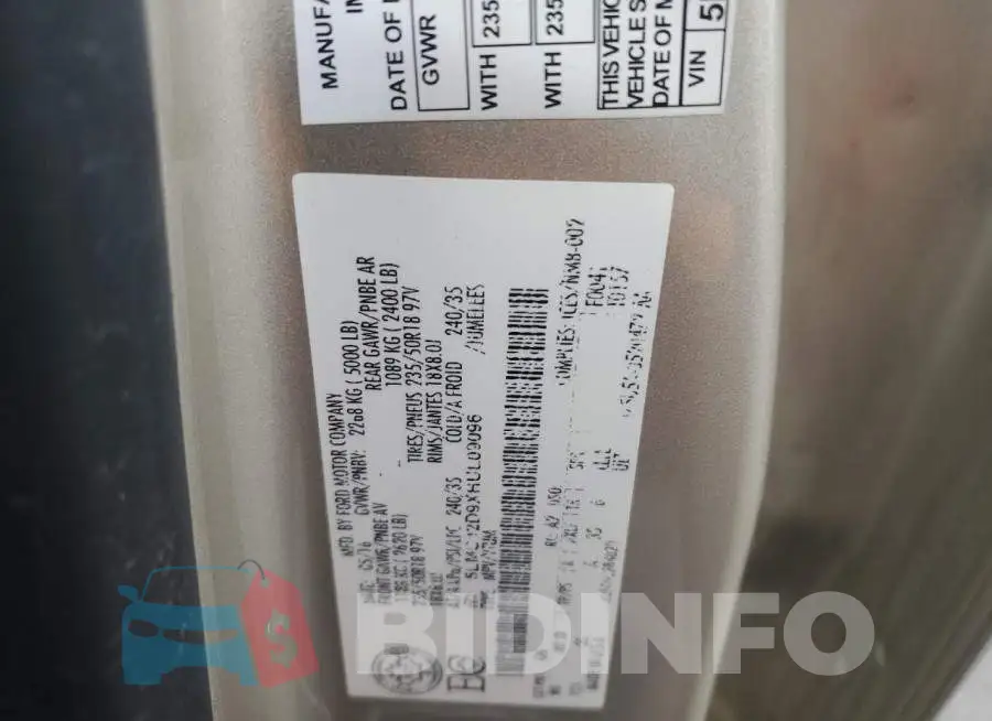 5LMCJ2D9XHUL09096 Photo# 12