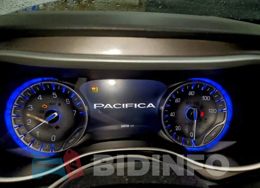 2C4RC1BGXRR182243 Photo# 9