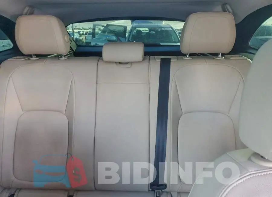 SADCJ2GX1JA235533 Photo# 10