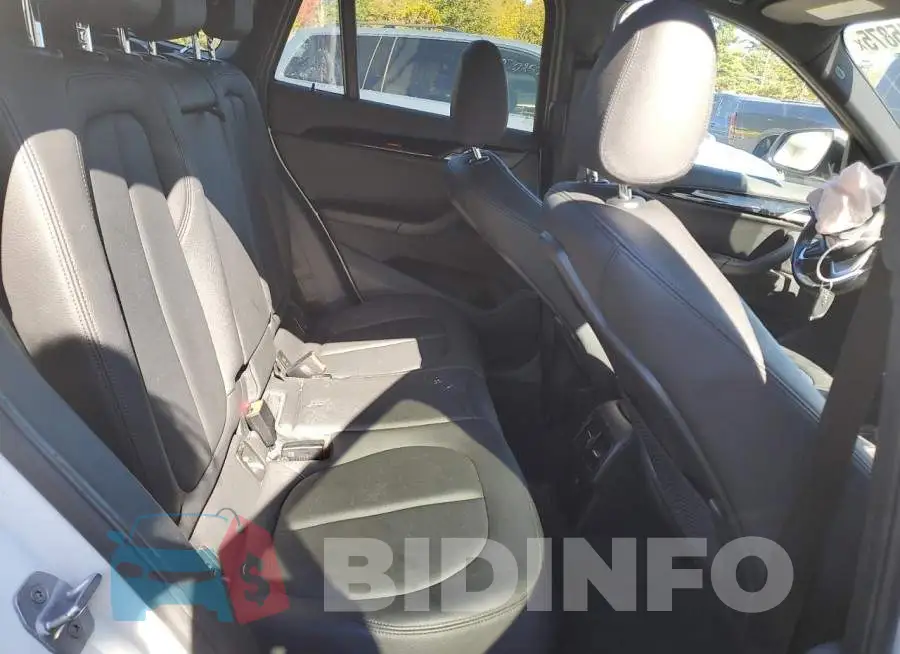 WBXHT3C3XJ5L24114 Photo# 11