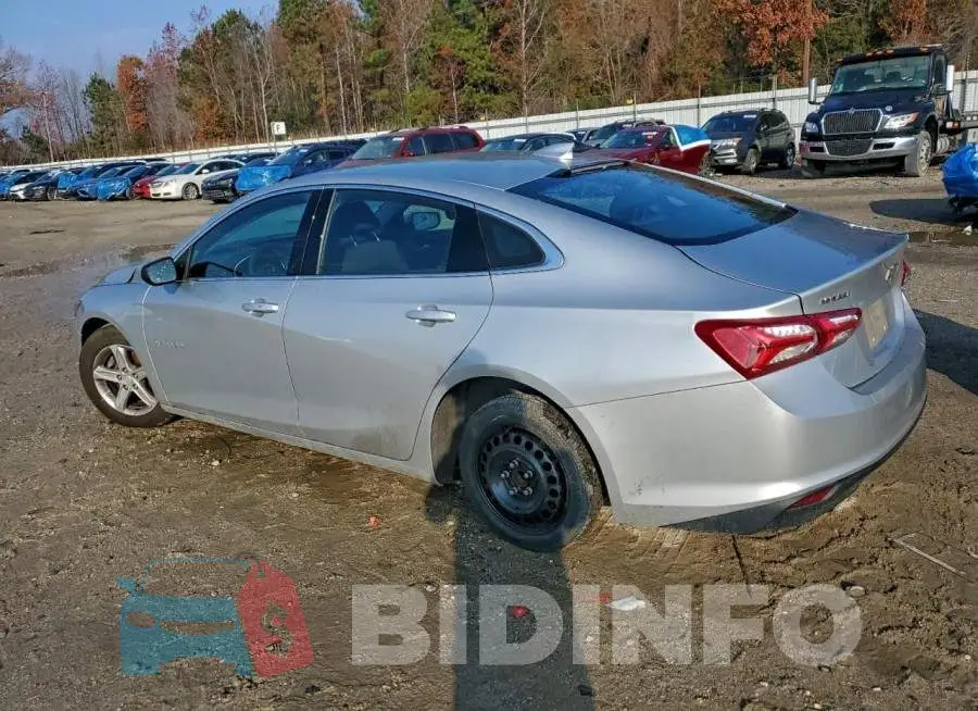 1G1ZD5ST3NF150634 Photo# 2