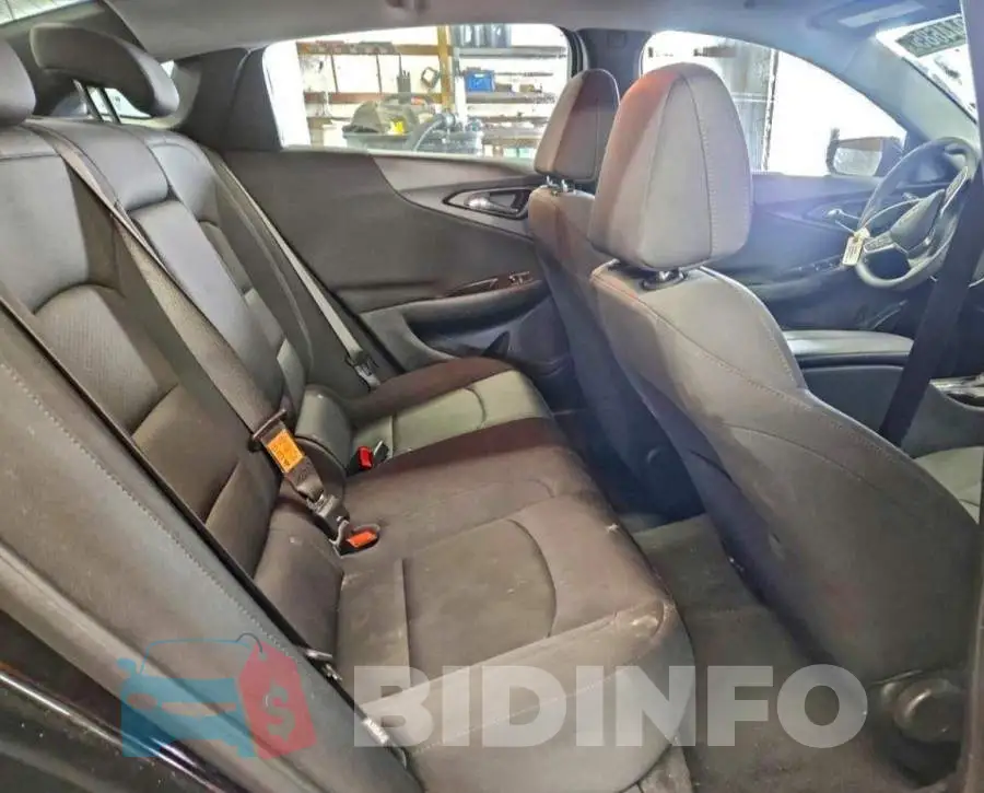 1G1ZD5ST8SF141147 Photo# 10