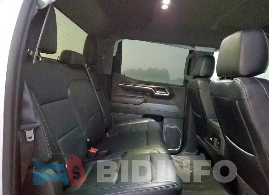 1GCUDEE88PZ305317 Photo# 10