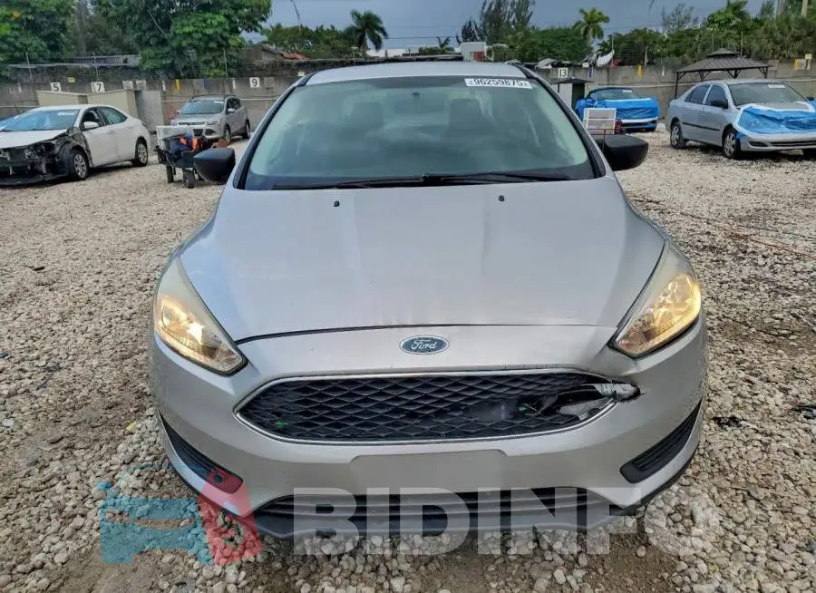 1FADP3E20JL319395 Photo# 5
