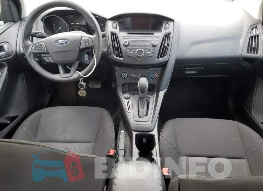 1FADP3F2XHL275396 Photo# 8