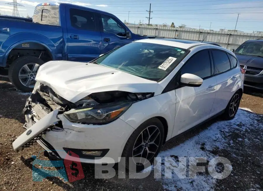 1FADP3M2XJL202733 Photo# 1