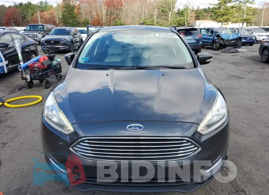 1FADP3N26JL280781 Photo# 5