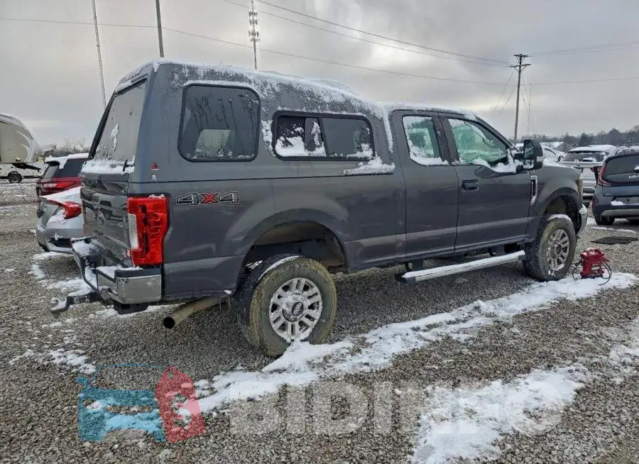1FT7X2B68KEC72986 Photo# 3