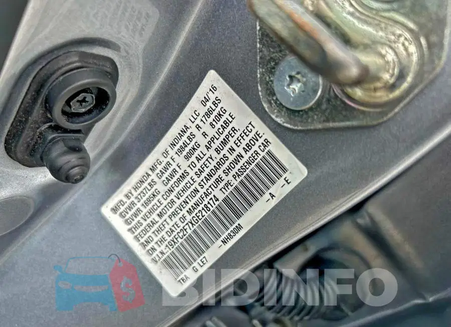 19XFC2F7XGE218174 Photo# 10
