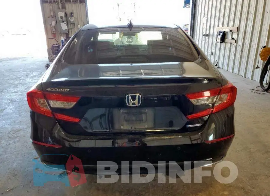 1HGCV3F58MA012417 Photo# 6
