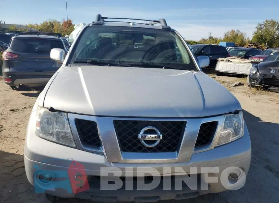 1N6AD0EV6JN748816 Photo# 5