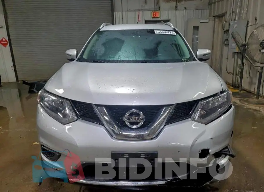 JN8AT2MT5GW015987 Photo# 5