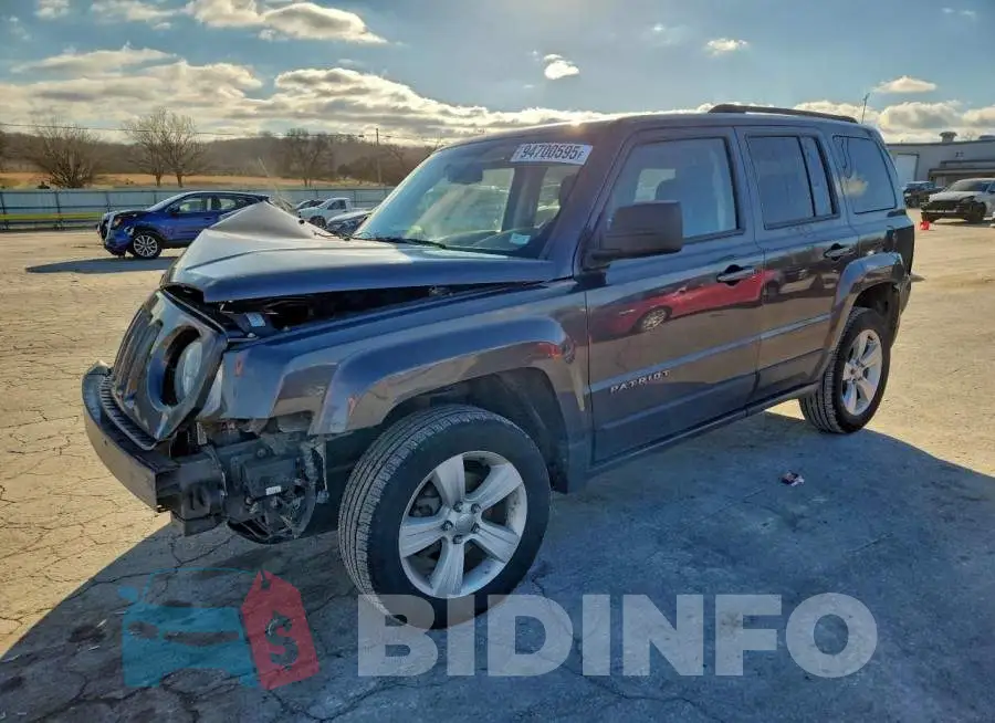 1C4NJRFB8HD159899 Photo# 1
