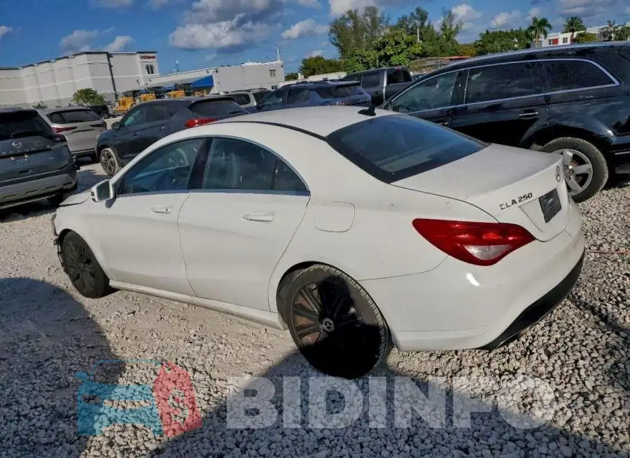 WDDSJ4EB3JN627955 Photo# 2