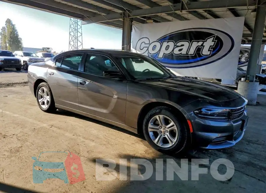 2C3CDXBG8PH661158 Photo# 4