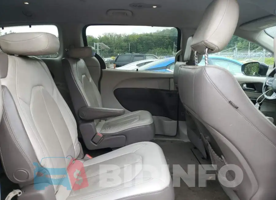 2C4RC1BGXHR788155 Photo# 11