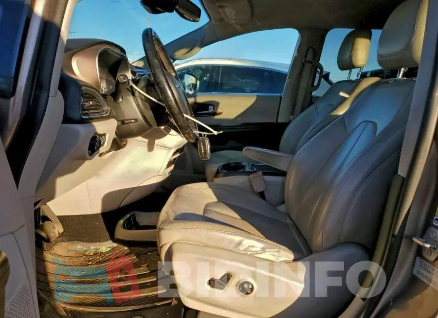 2C4RC1EG9HR537543 Photo# 7