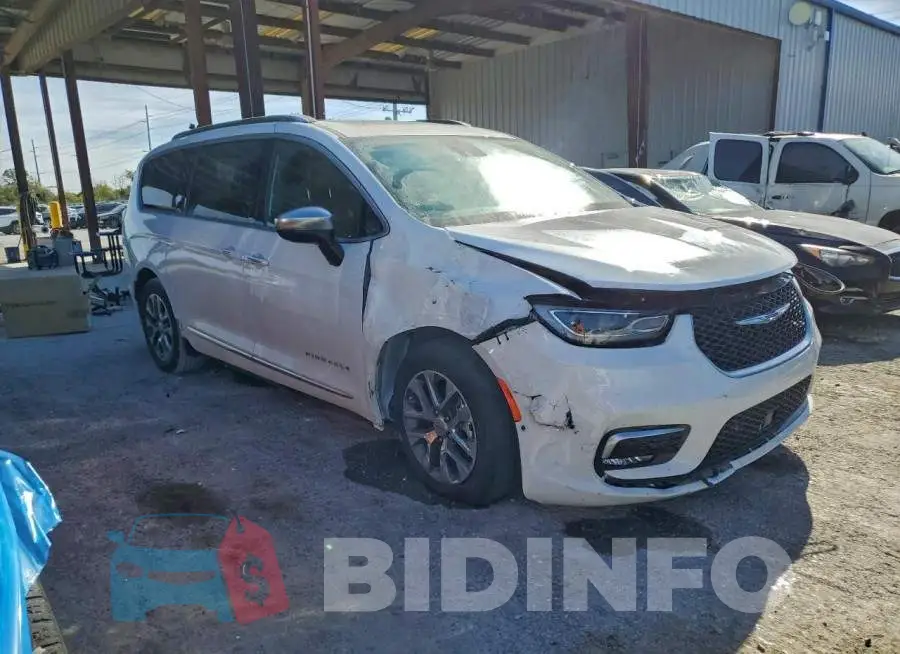 2C4RC1N77PR500277 Photo# 4