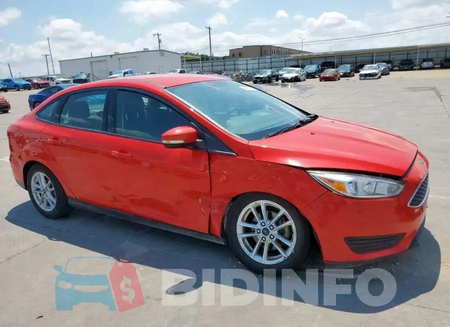 1FADP3F22GL302119 Photo# 4