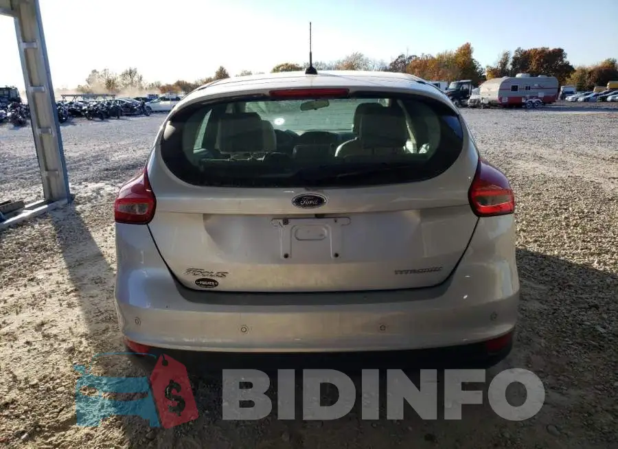 1FADP3N24HL287254 Photo# 6