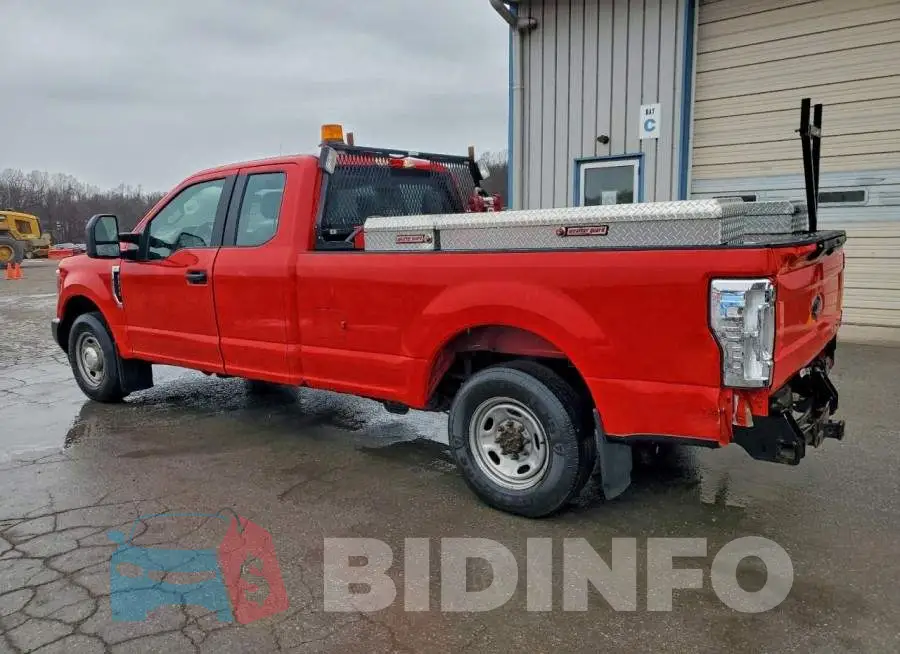 1FT7X2A69JEB53389 Photo# 2