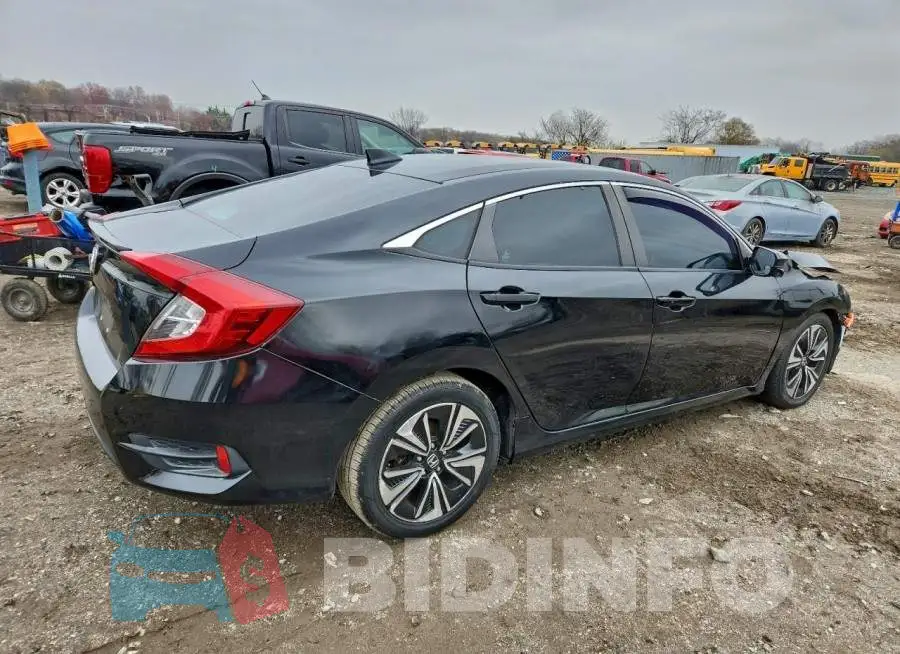 19XFC1F35GE208479 Photo# 3