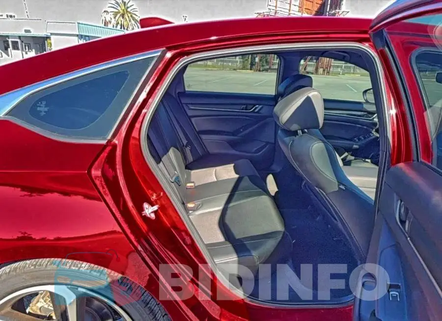 1HGCV1F3XLA112441 Photo# 6
