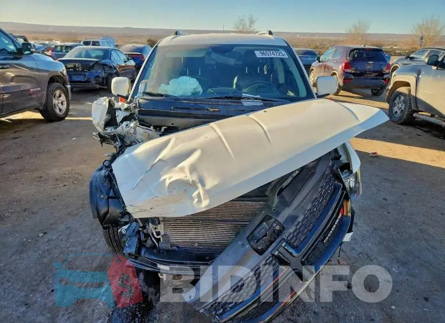 3C4PDCGG2HT697130 Photo# 5