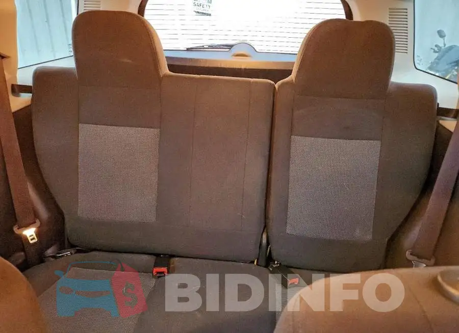1C4NJRBBXGD674035 Photo# 10