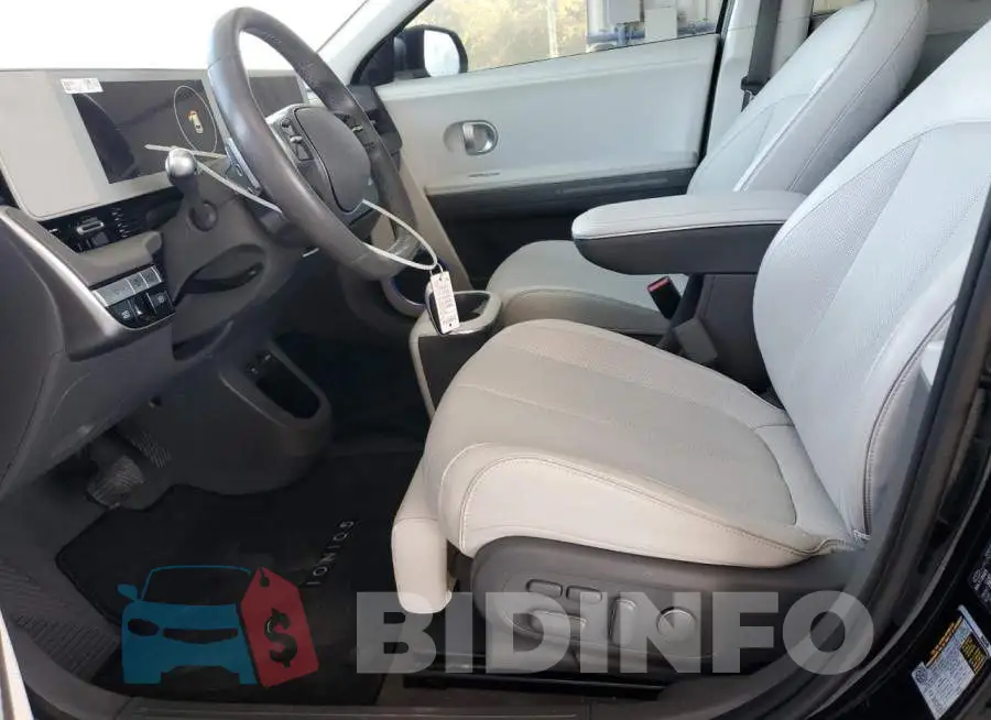 KM8KR4AE8PU207847 Photo# 7
