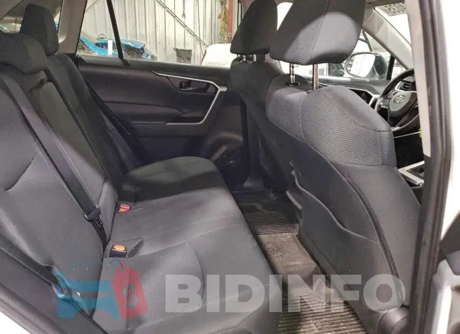 2T3F1RFV8MC204272 Photo# 11
