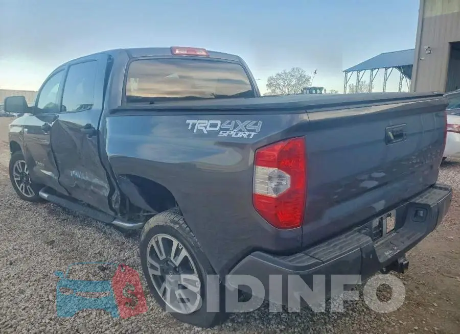 5TFDW5F13KX829281 Photo# 2