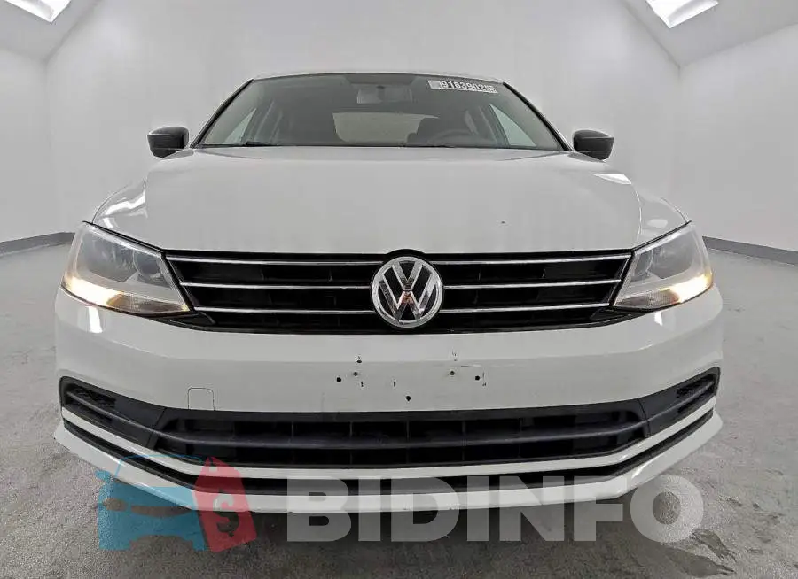 3VW267AJ5GM213621 Photo# 5
