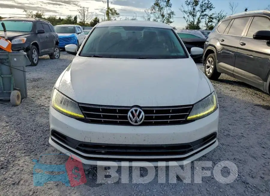 3VW2B7AJXJM227954 Photo# 5
