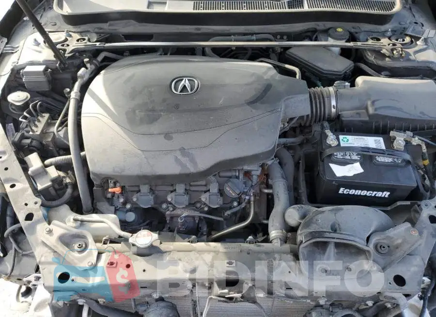 19UUB2F58JA001811 Photo# 11