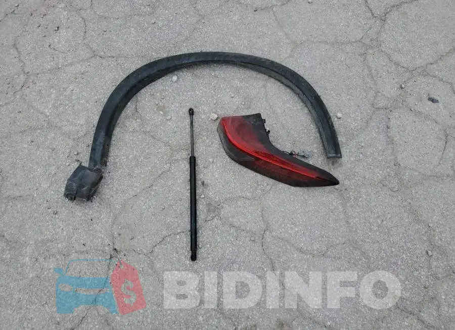 JN8BT3BBXPW359948 Photo# 13