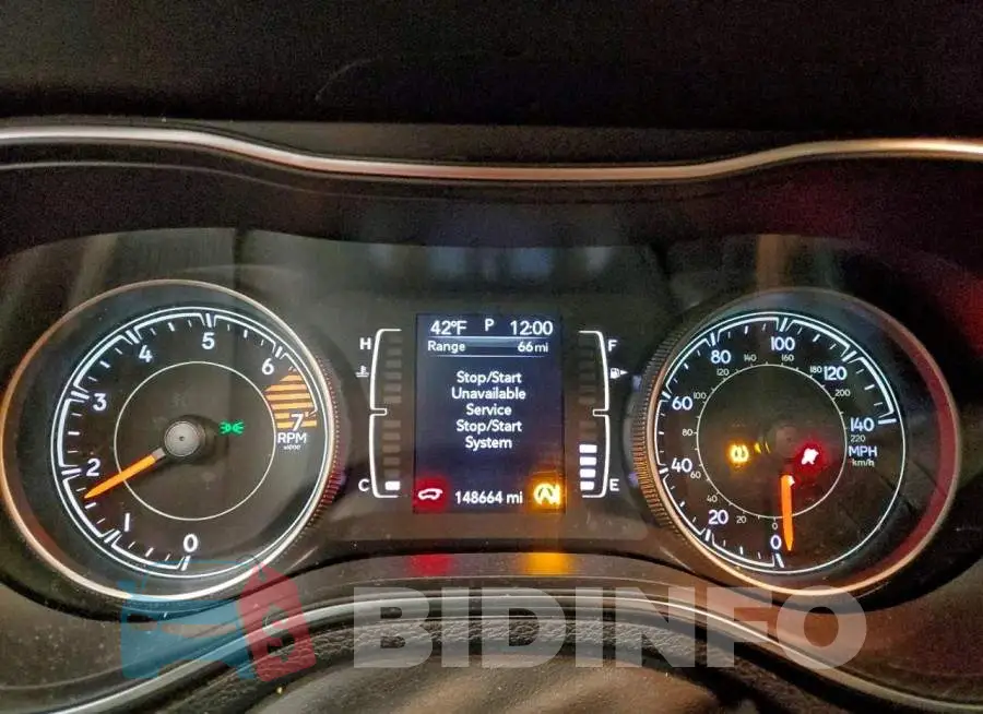 1C4PJMCB0KD232352 Photo# 9