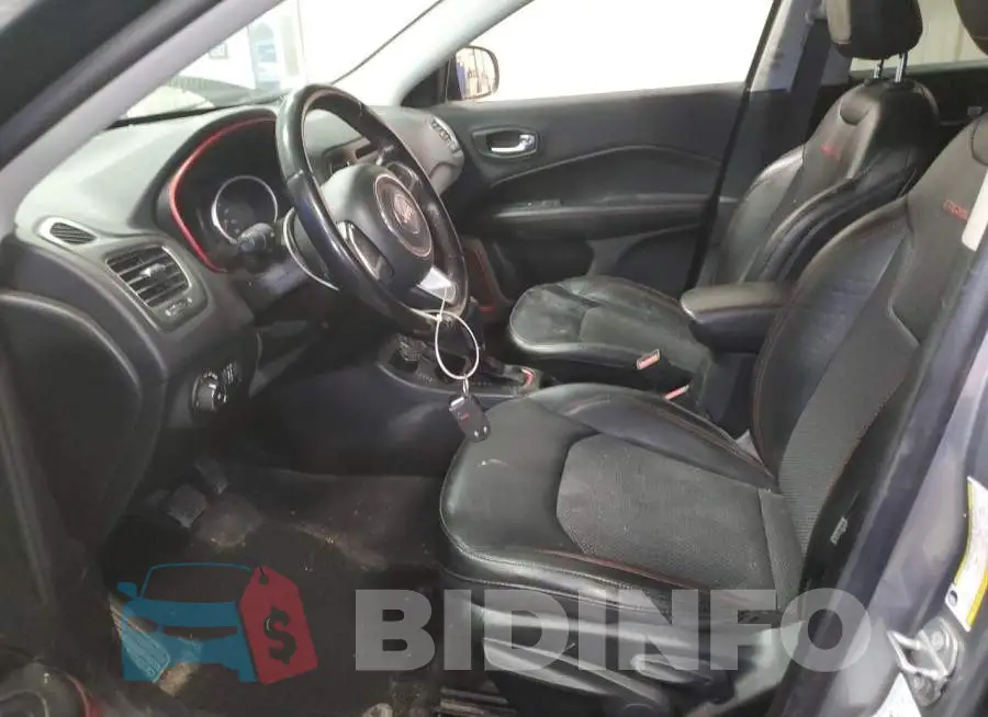 3C4NJDDB6LT177715 Photo# 7