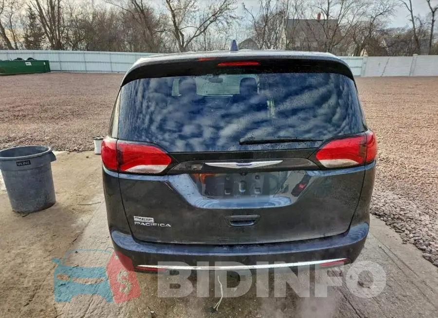 2C4RC1FG5LR237568 Photo# 6