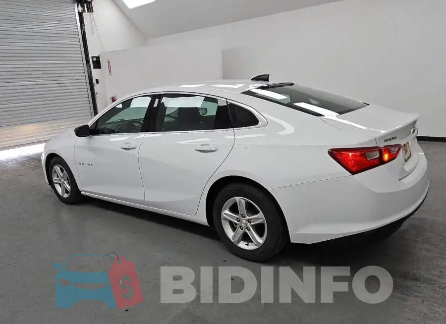 1G1ZC5ST9PF169811 Photo# 2