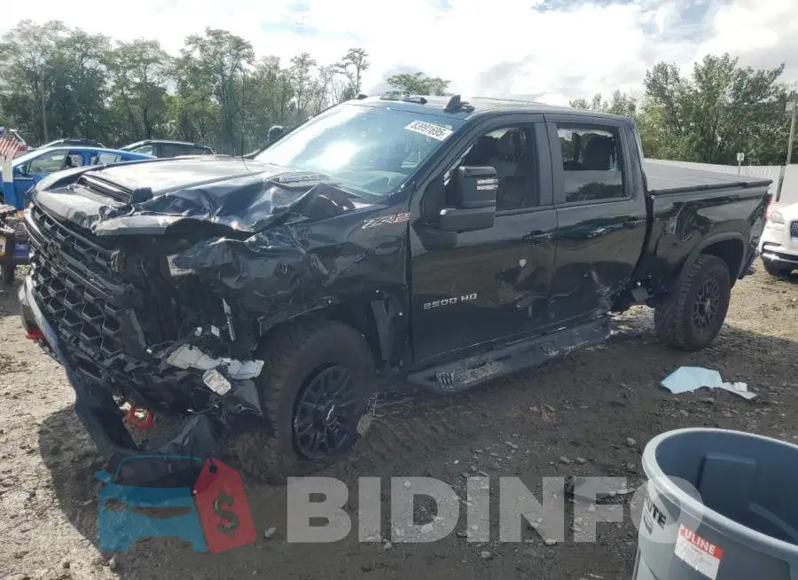 1GC4KYE70SF361552 Photo# 1