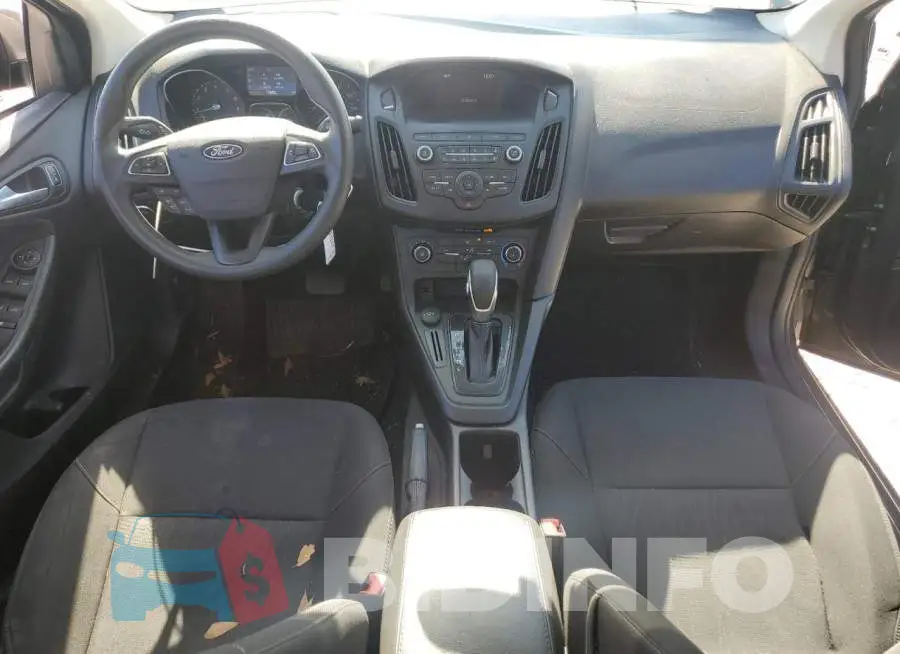 1FADP3F2XJL295010 Photo# 8