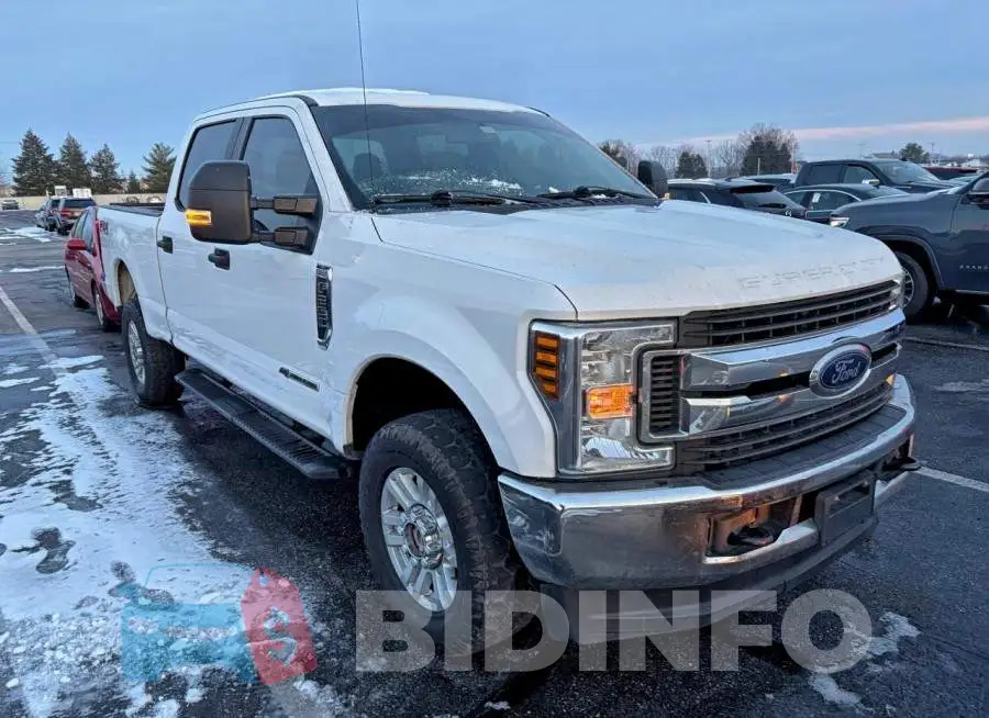 1FT7W2BT2JEC74997 Photo# 1