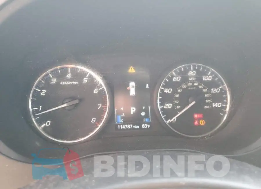 JA4AD3A36JZ060147 Photo# 9