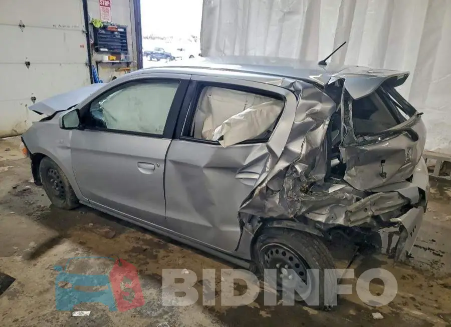 ML32AUHJ4RH012213 Photo# 2