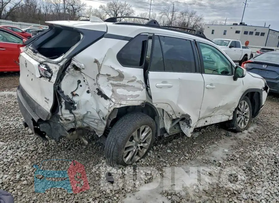 2T3A1RFV8LC115486 Photo# 3