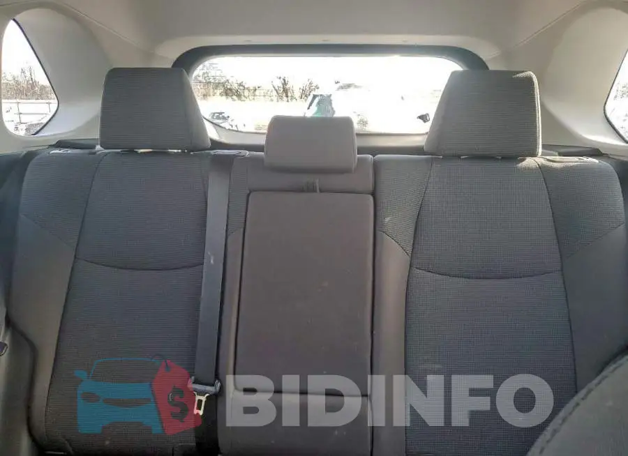 2T3F1RFV1KW007794 Photo# 10