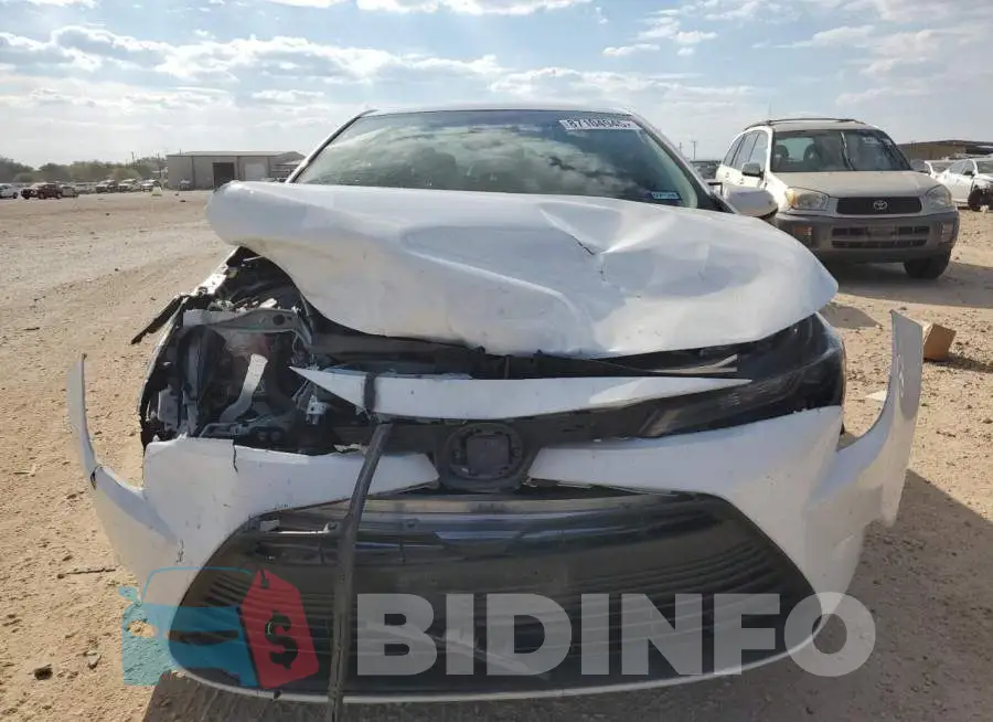 5YFB4MDE9RP197277 Photo# 5