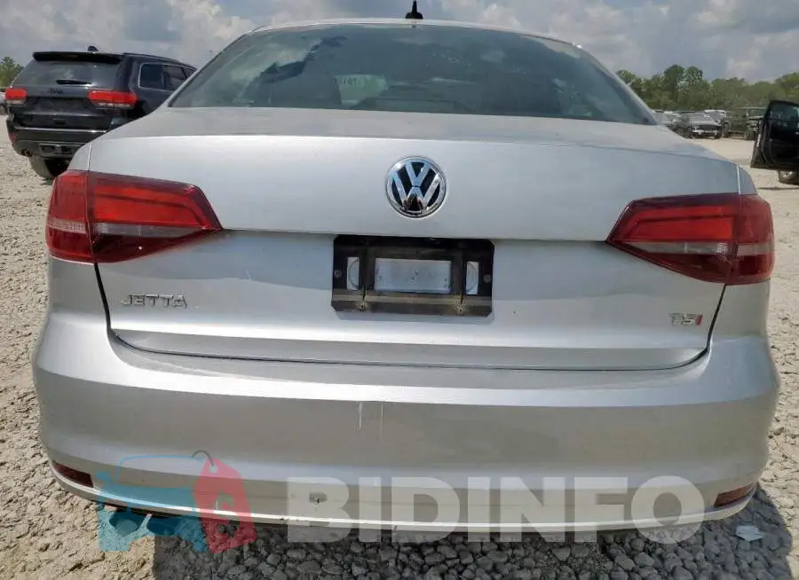 3VW167AJ0GM274533 Photo# 6